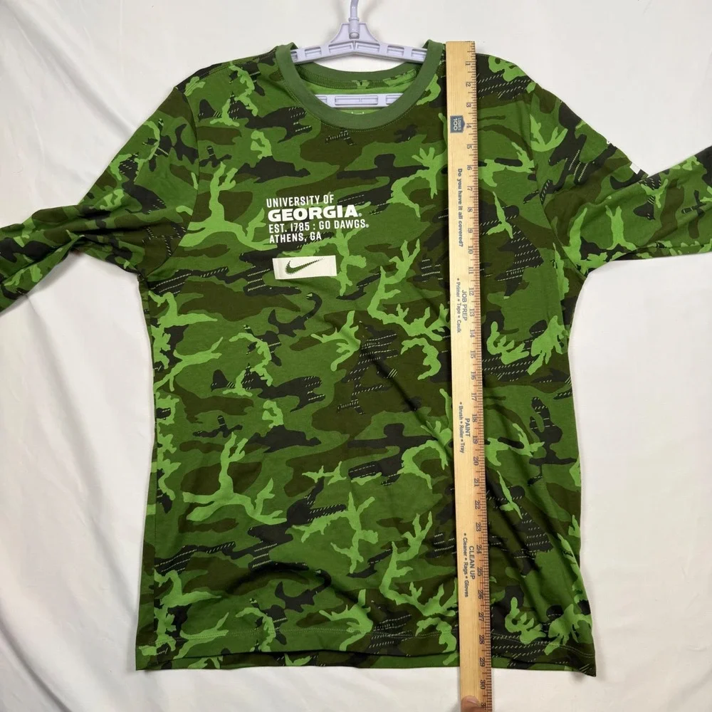 Nike University of Georgia Bulldogs Camo Long Sleeve Tee Green Mens Large